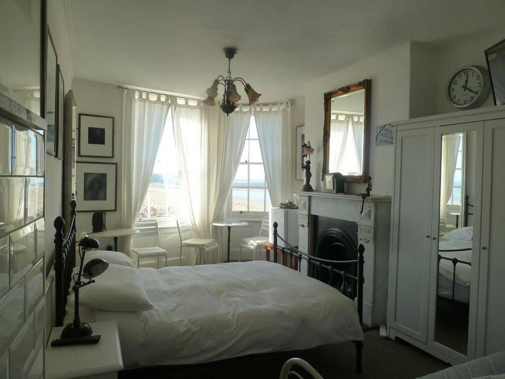 Beachview Guest House Accommodations Margate Dış mekan fotoğraf
